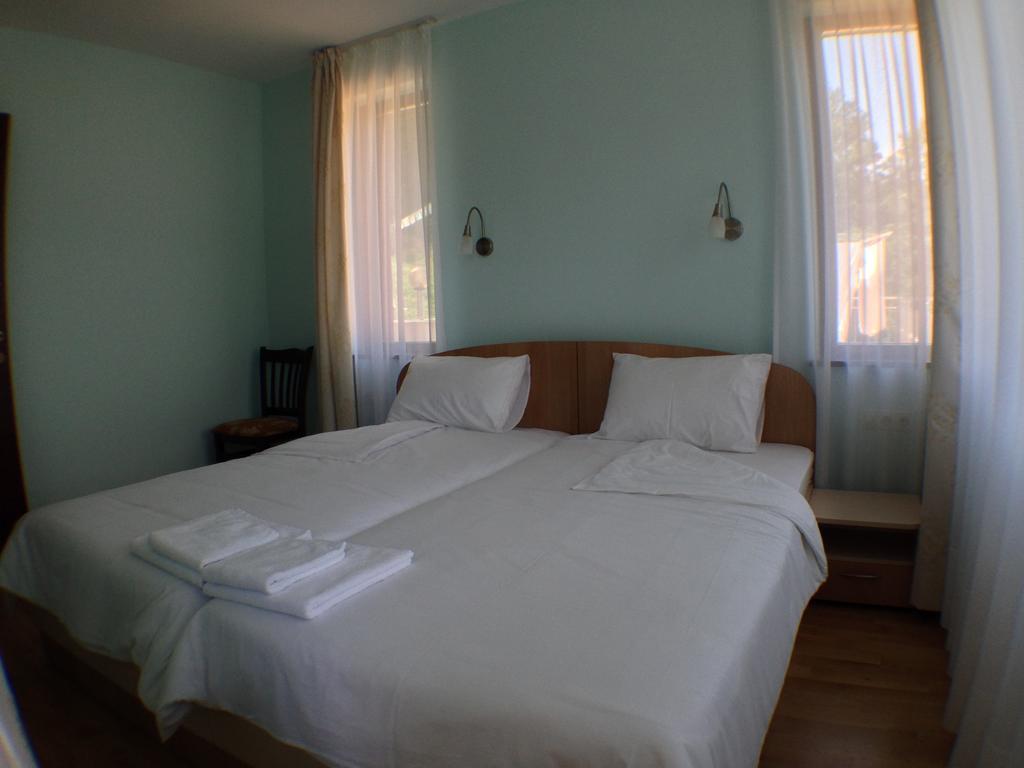 Mala Planina Guest House Iskrets Eksteriør bilde