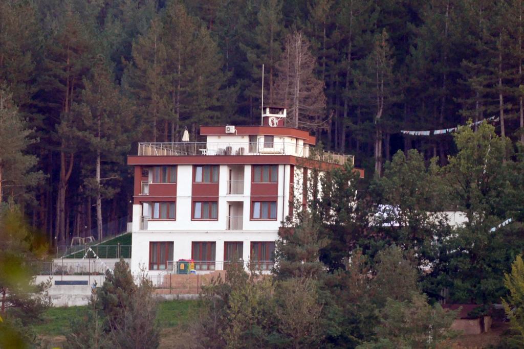 Mala Planina Guest House Iskrets Eksteriør bilde