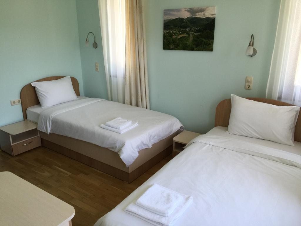 Mala Planina Guest House Iskrets Eksteriør bilde