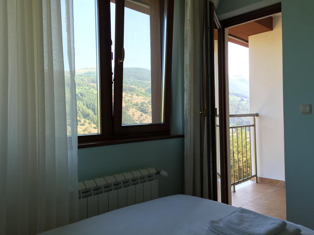 Mala Planina Guest House Iskrets Eksteriør bilde